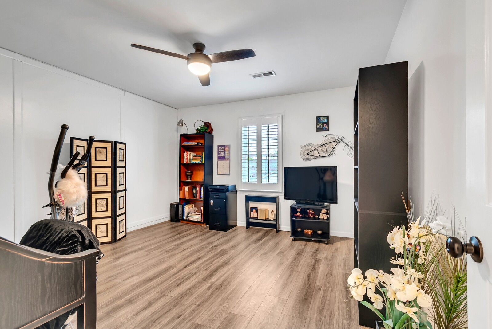 2105 Benton Hall Ct