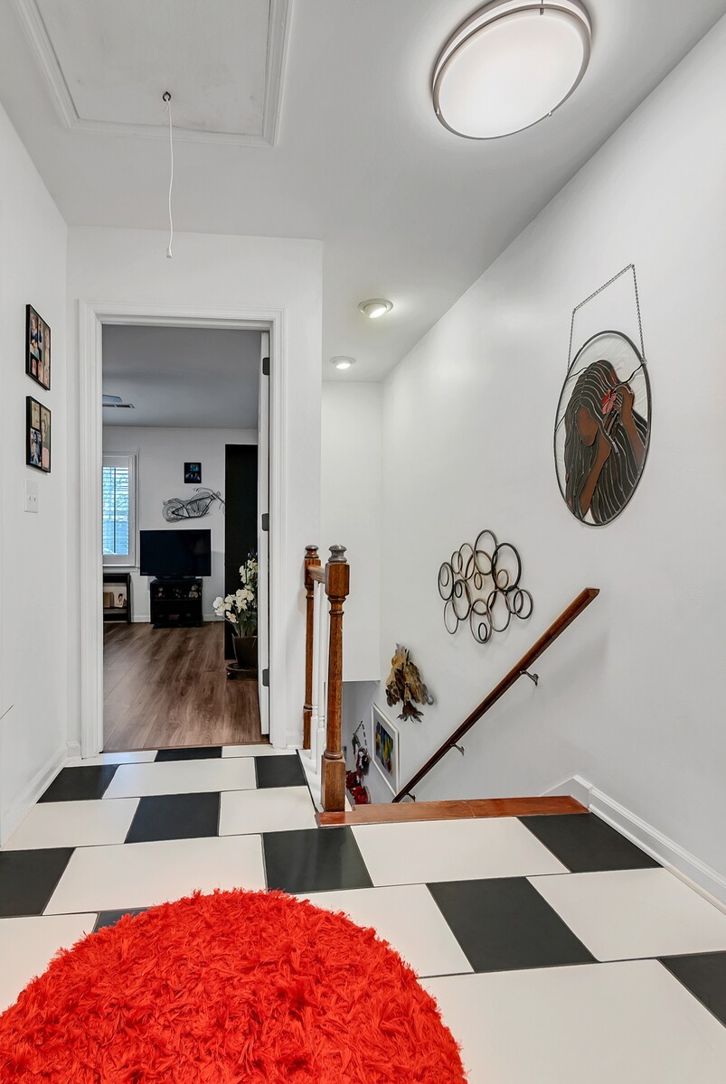 2105 Benton Hall Ct