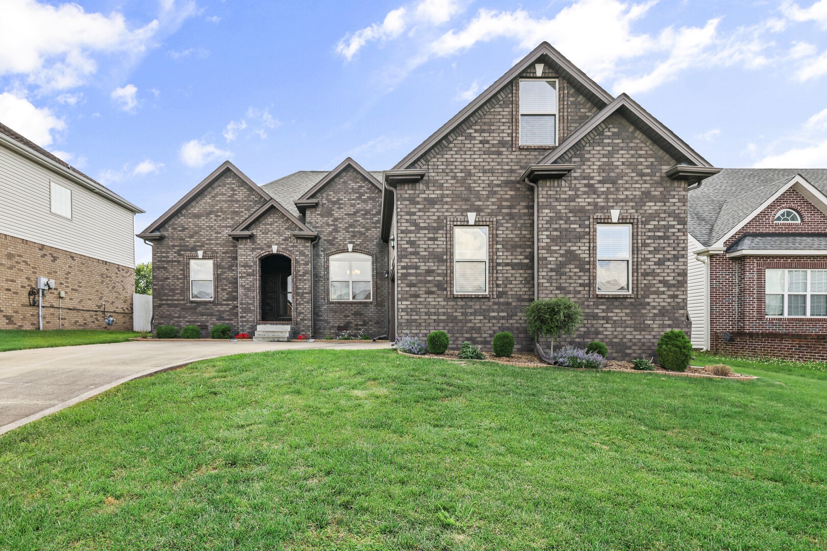 3320 Wiser Dr