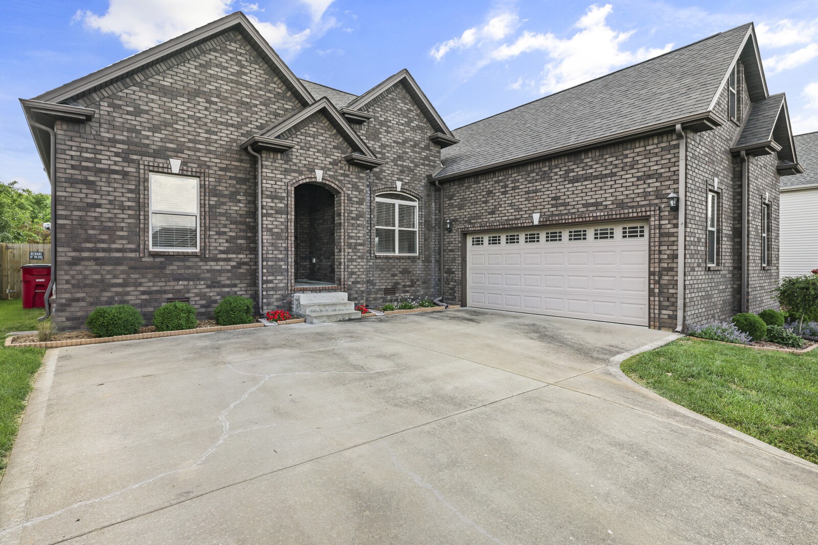 3320 Wiser Dr