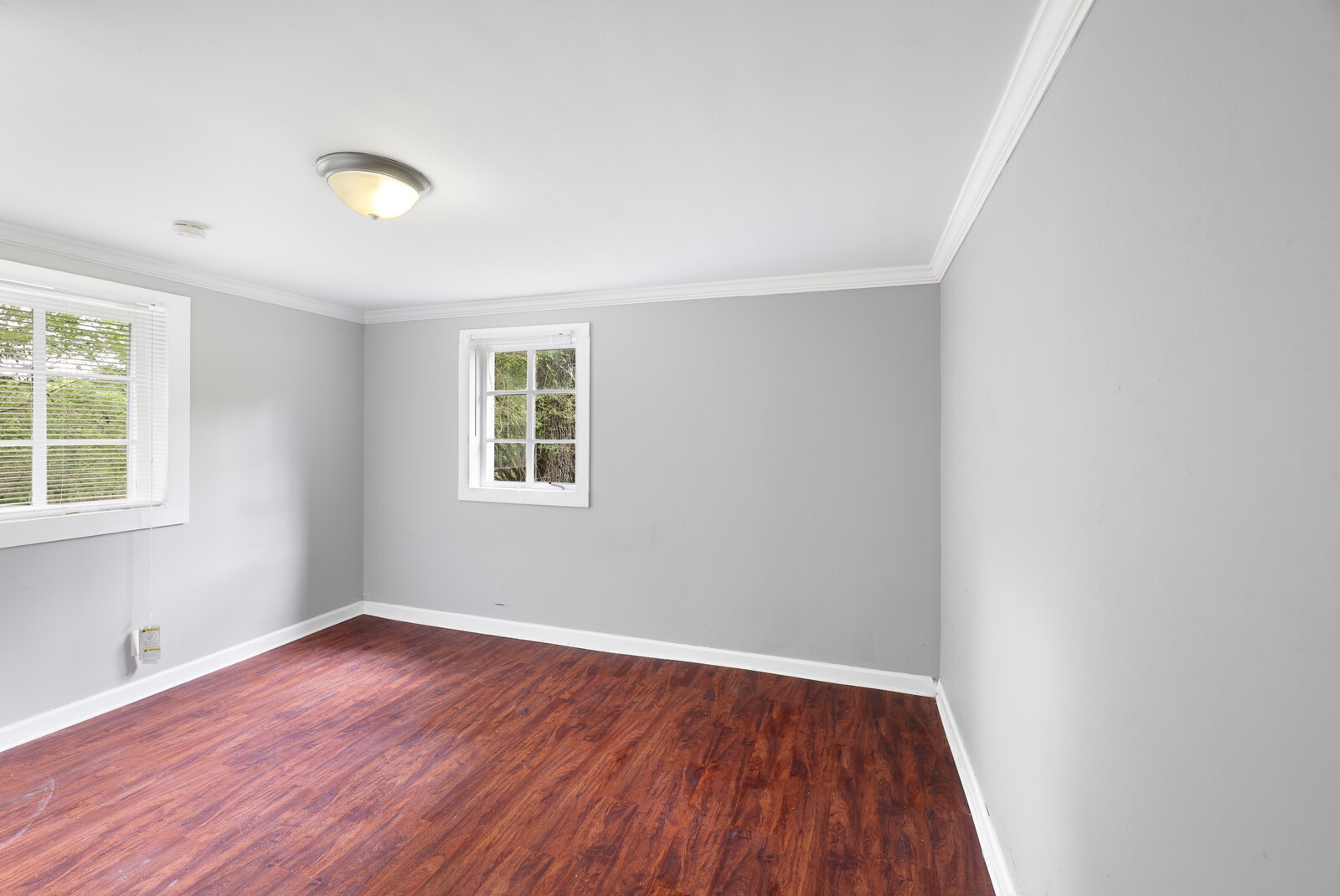 306 Hickory Hts