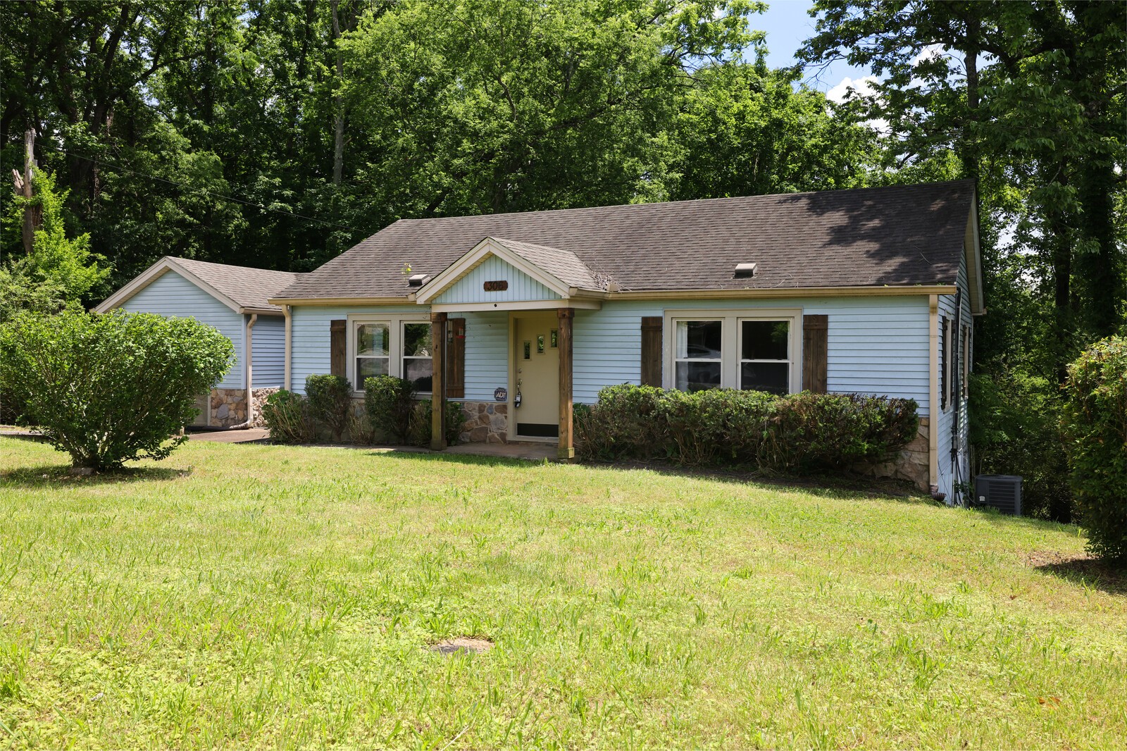 306 Hickory Hts