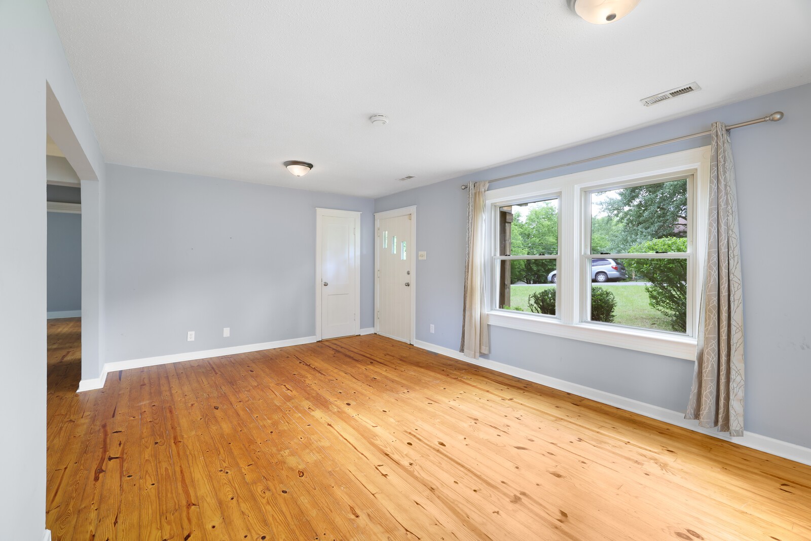 306 Hickory Hts