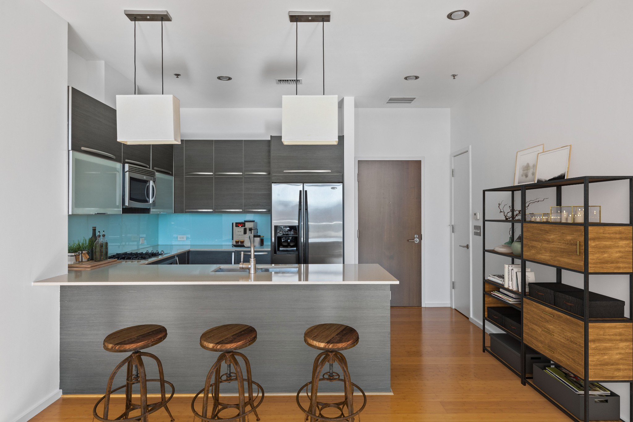700 12th Ave, S Unit: 708