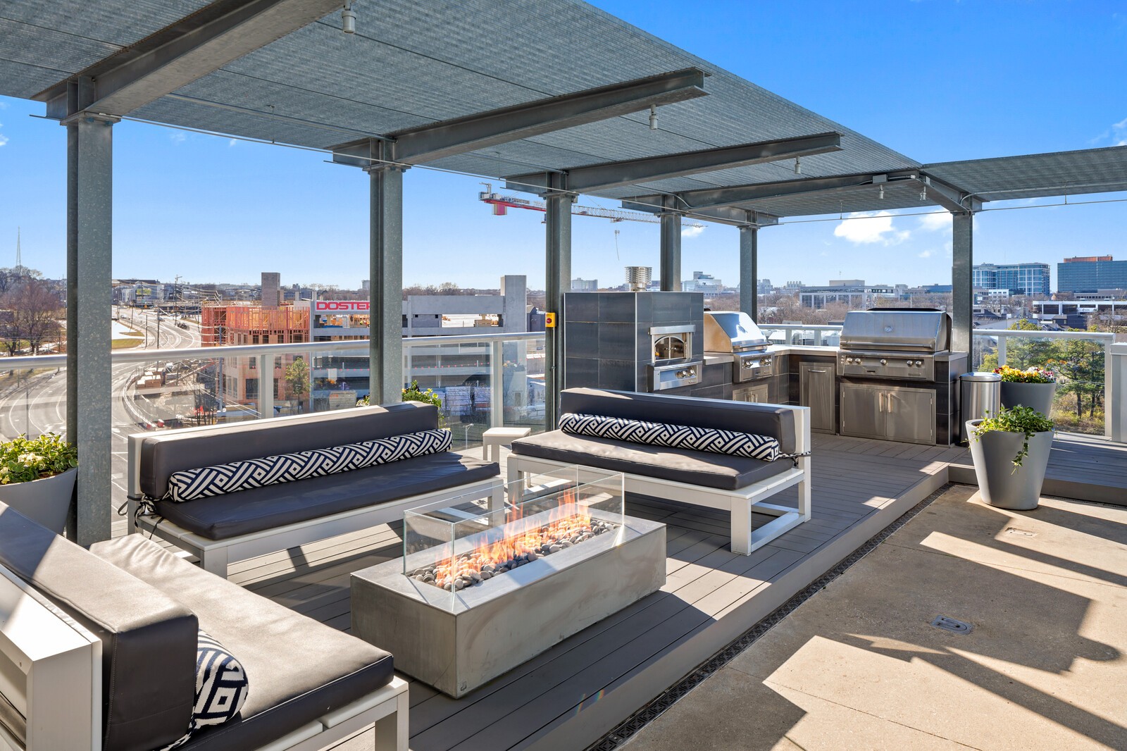 700 12th Ave, S Unit: 708