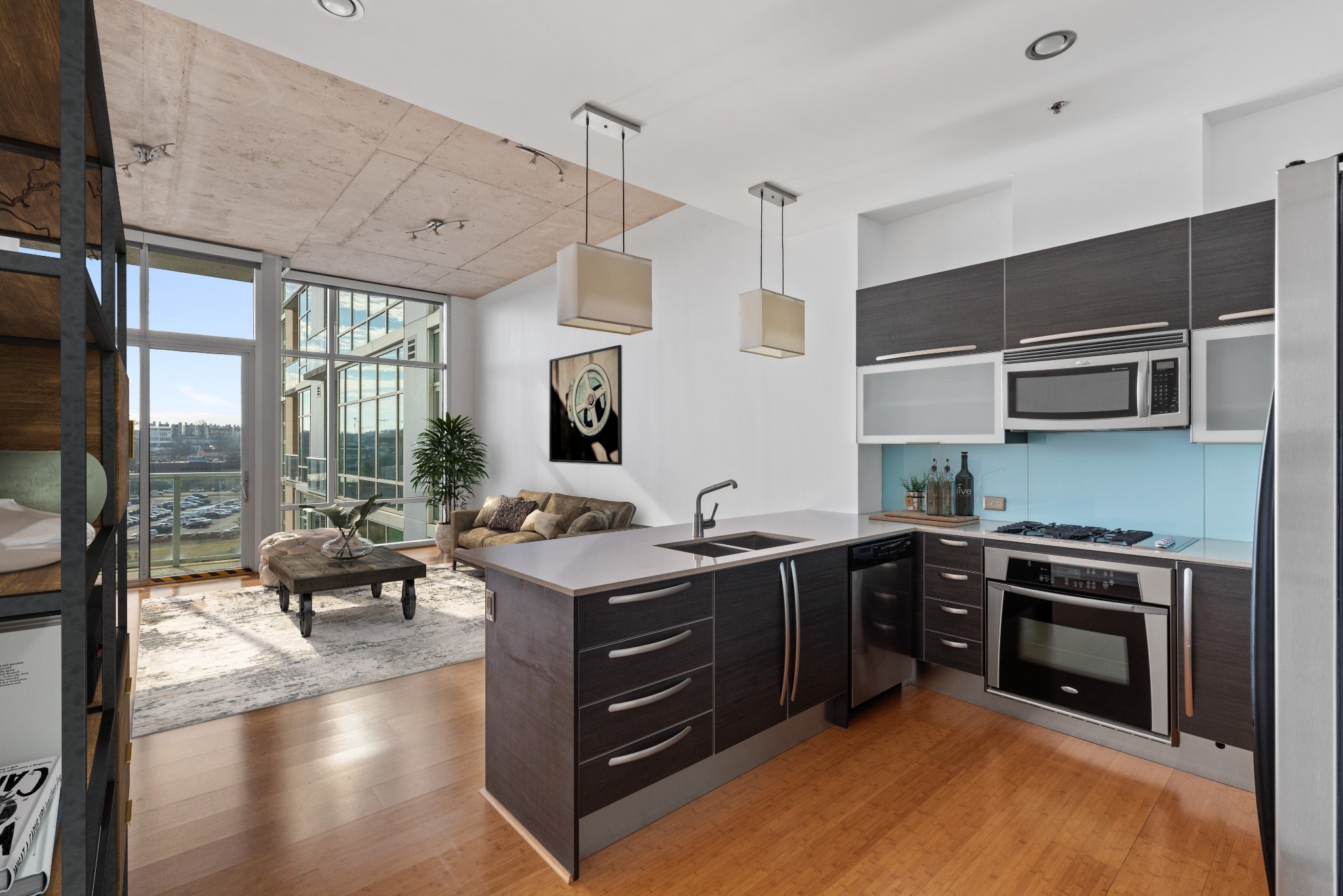 700 12th Ave, S Unit: 708