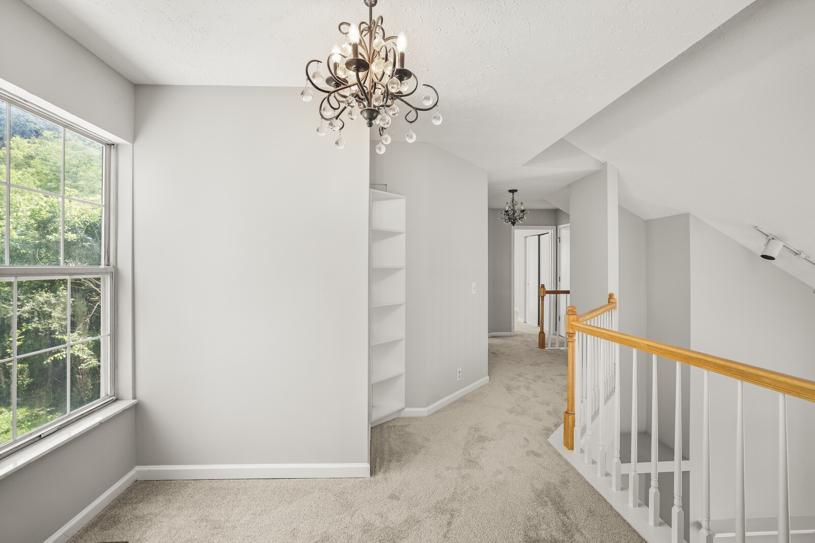 3127 Creekview Ln