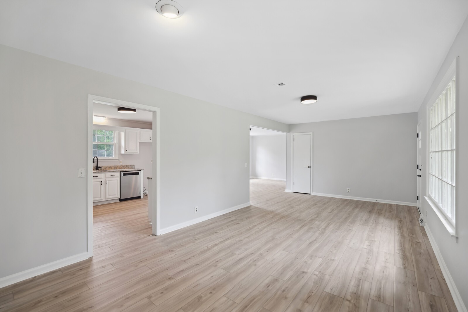 238 Island Dr