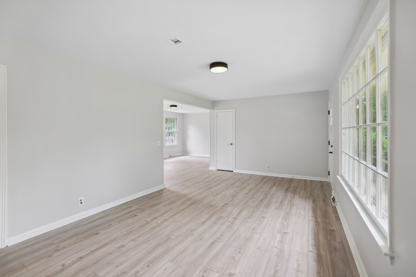 238 Island Dr