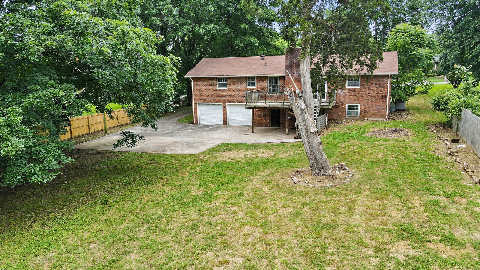 238 Island Dr