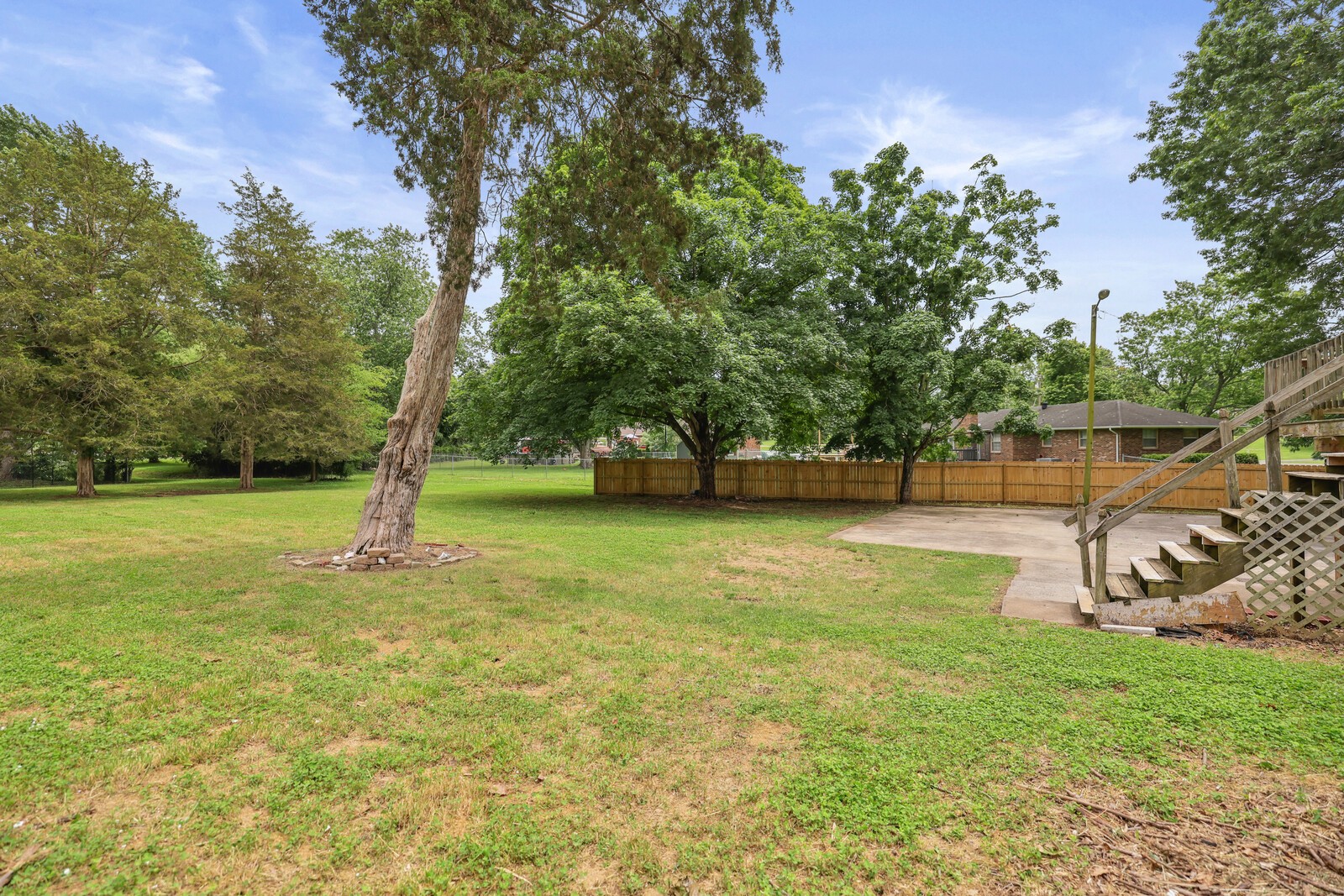 238 Island Dr