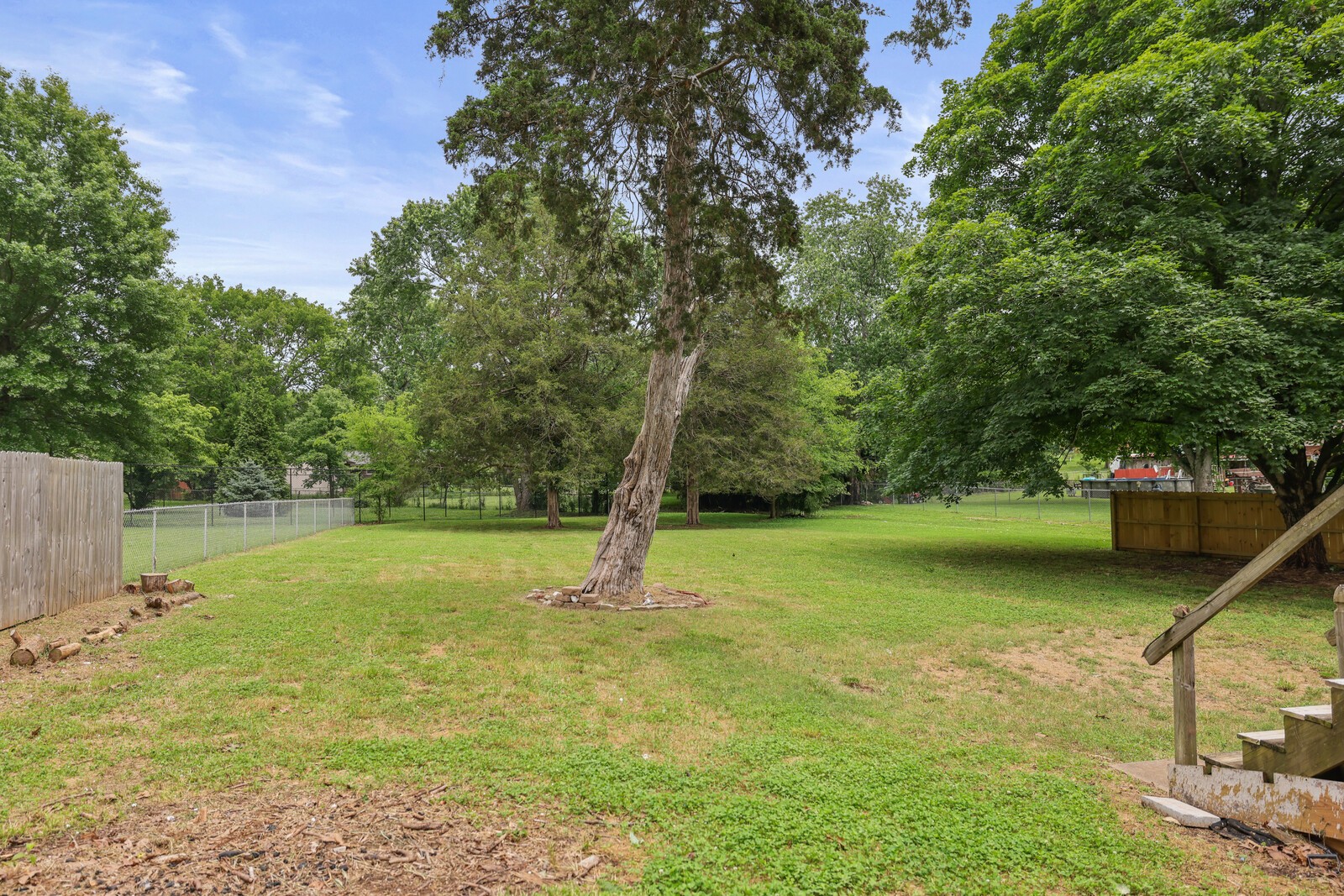 238 Island Dr