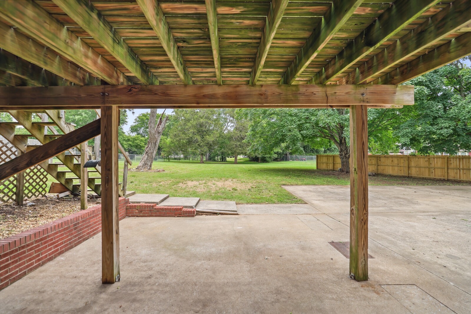 238 Island Dr