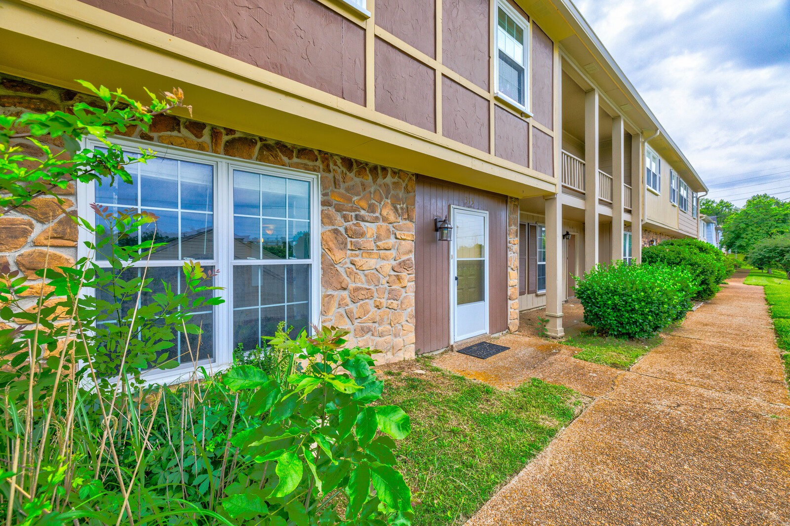 5600 Country Dr Unit: 315