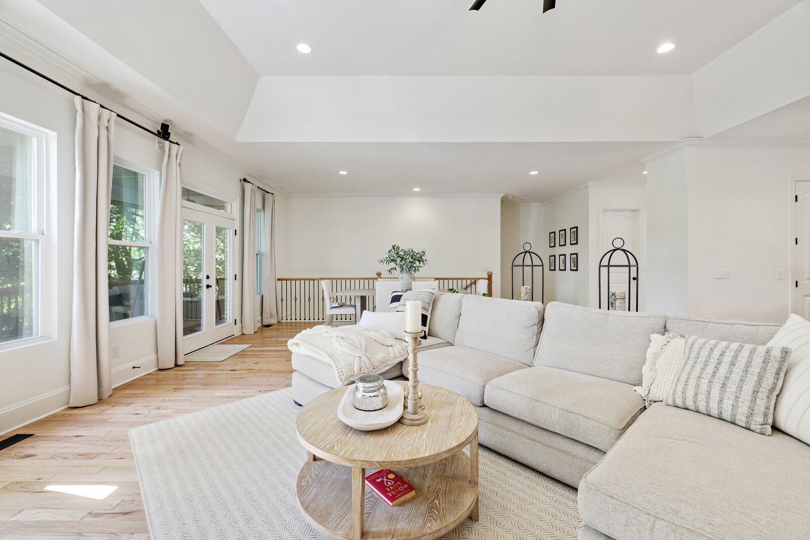 532 Summit Oaks Ct