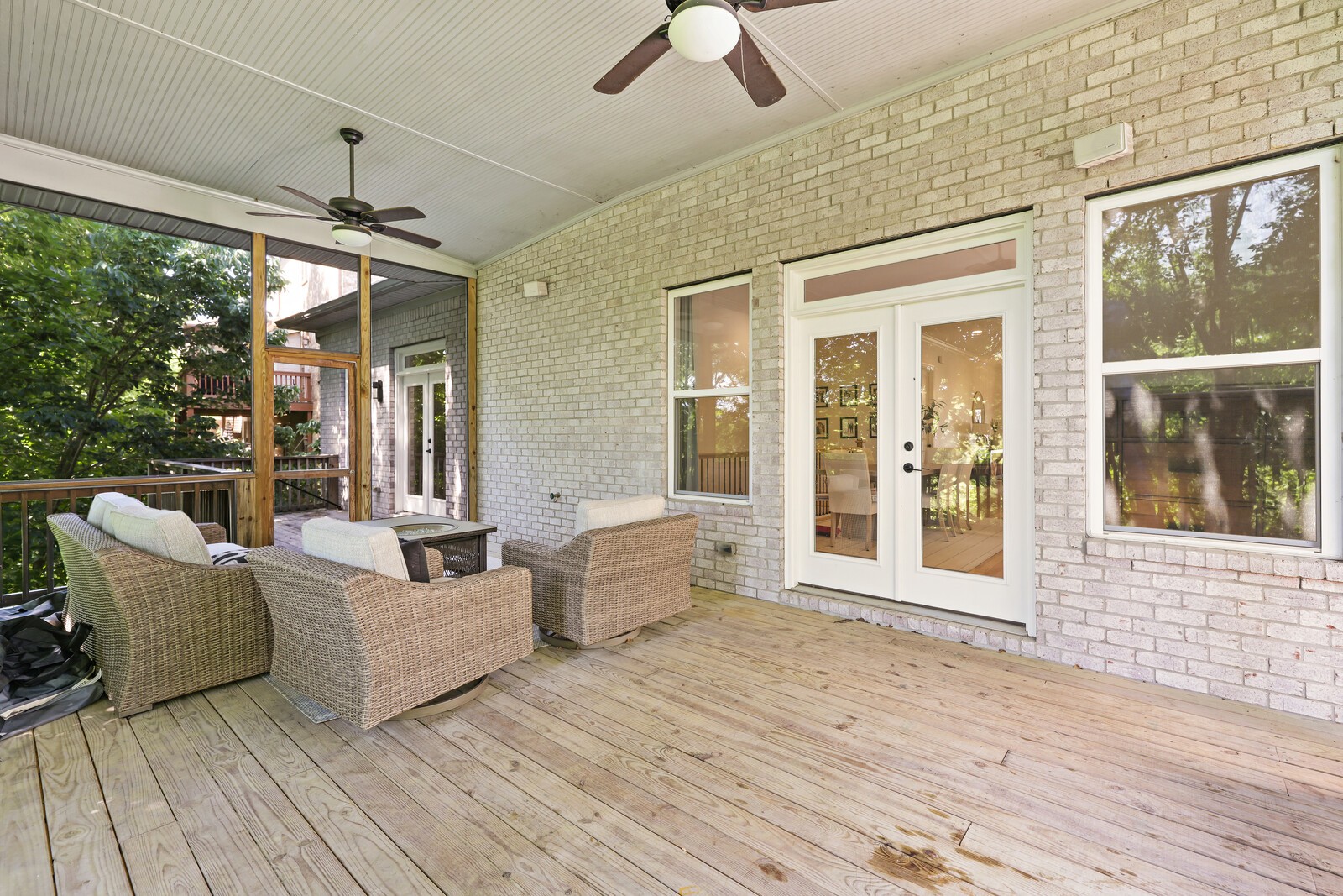 532 Summit Oaks Ct