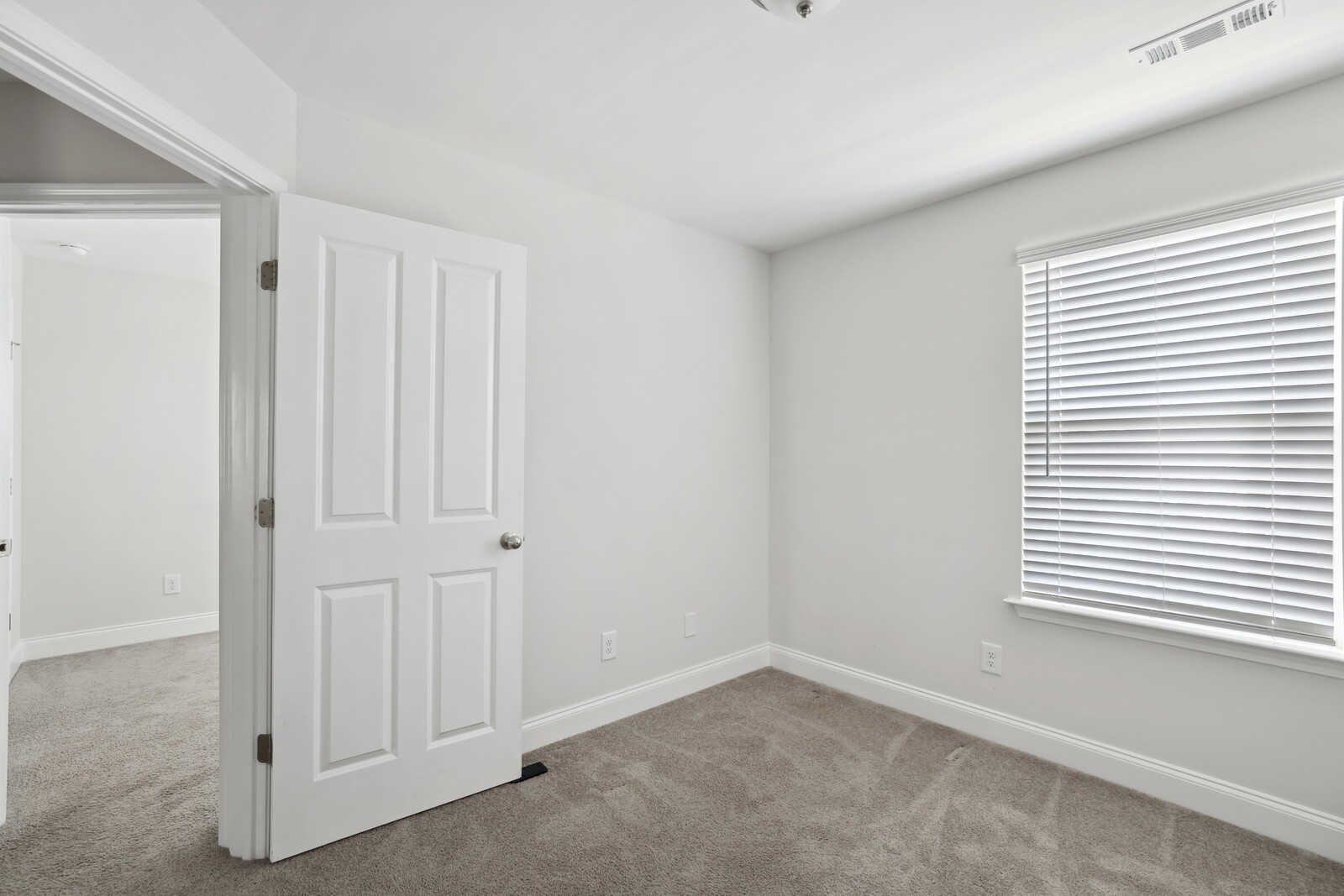 3336 Tasker Dr