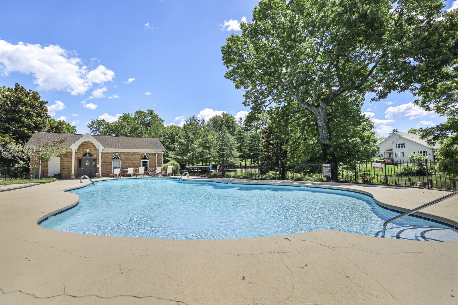 507 Harbor Village Dr