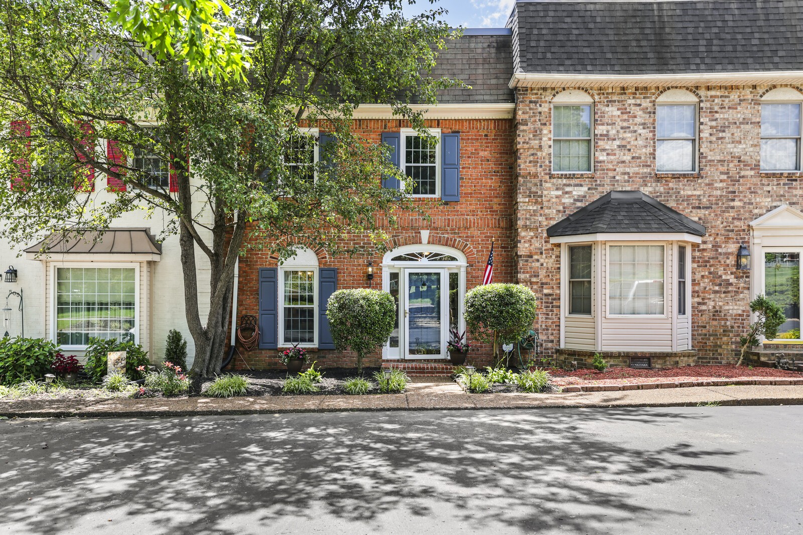 507 Harbor Village Dr