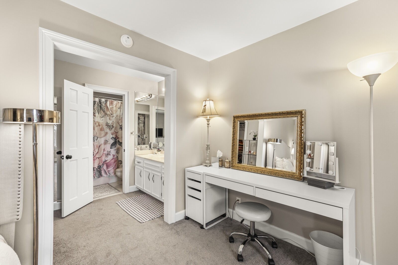 507 Harbor Village Dr