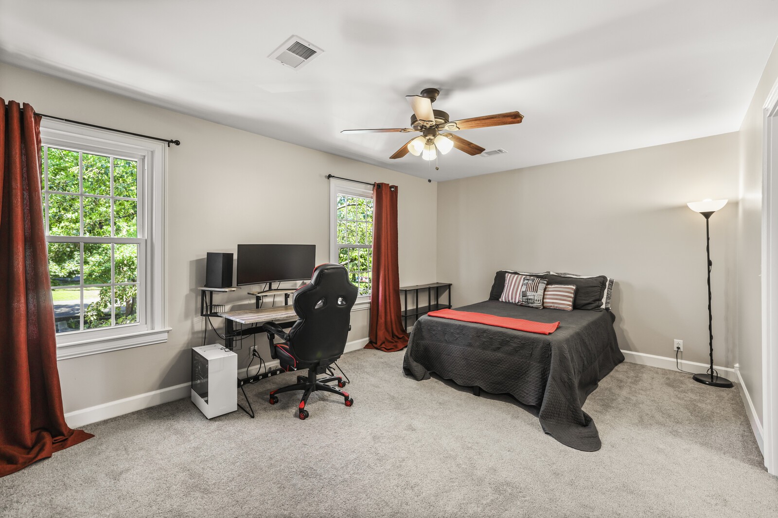 507 Harbor Village Dr