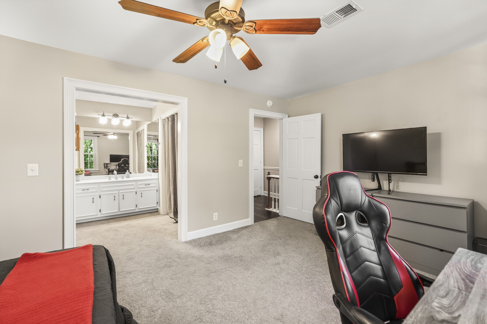 507 Harbor Village Dr