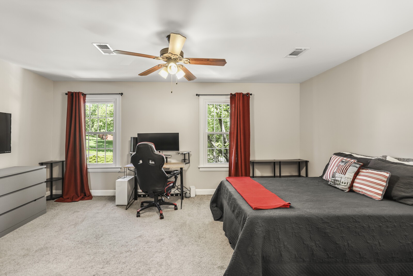 507 Harbor Village Dr