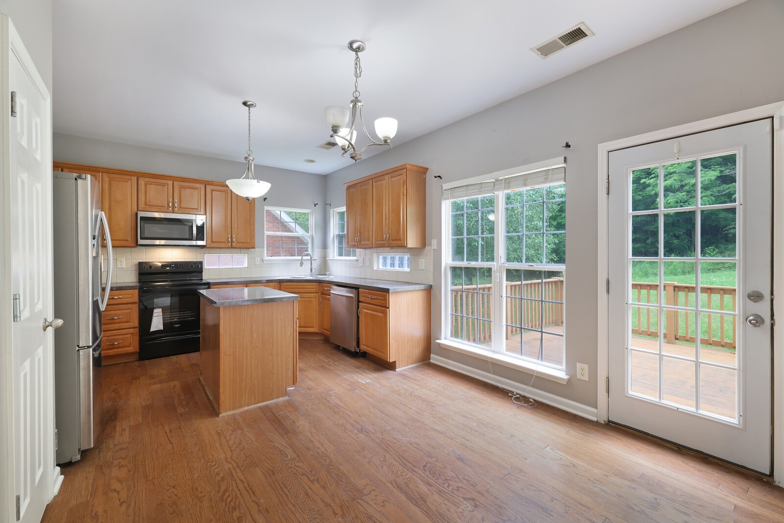 4109 Barnes Cove Dr