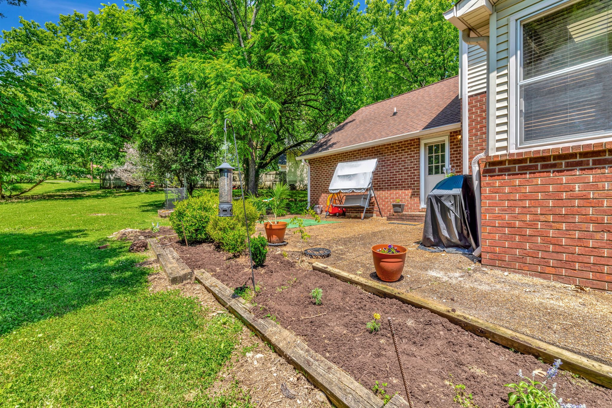 105 Red Maple Ct
