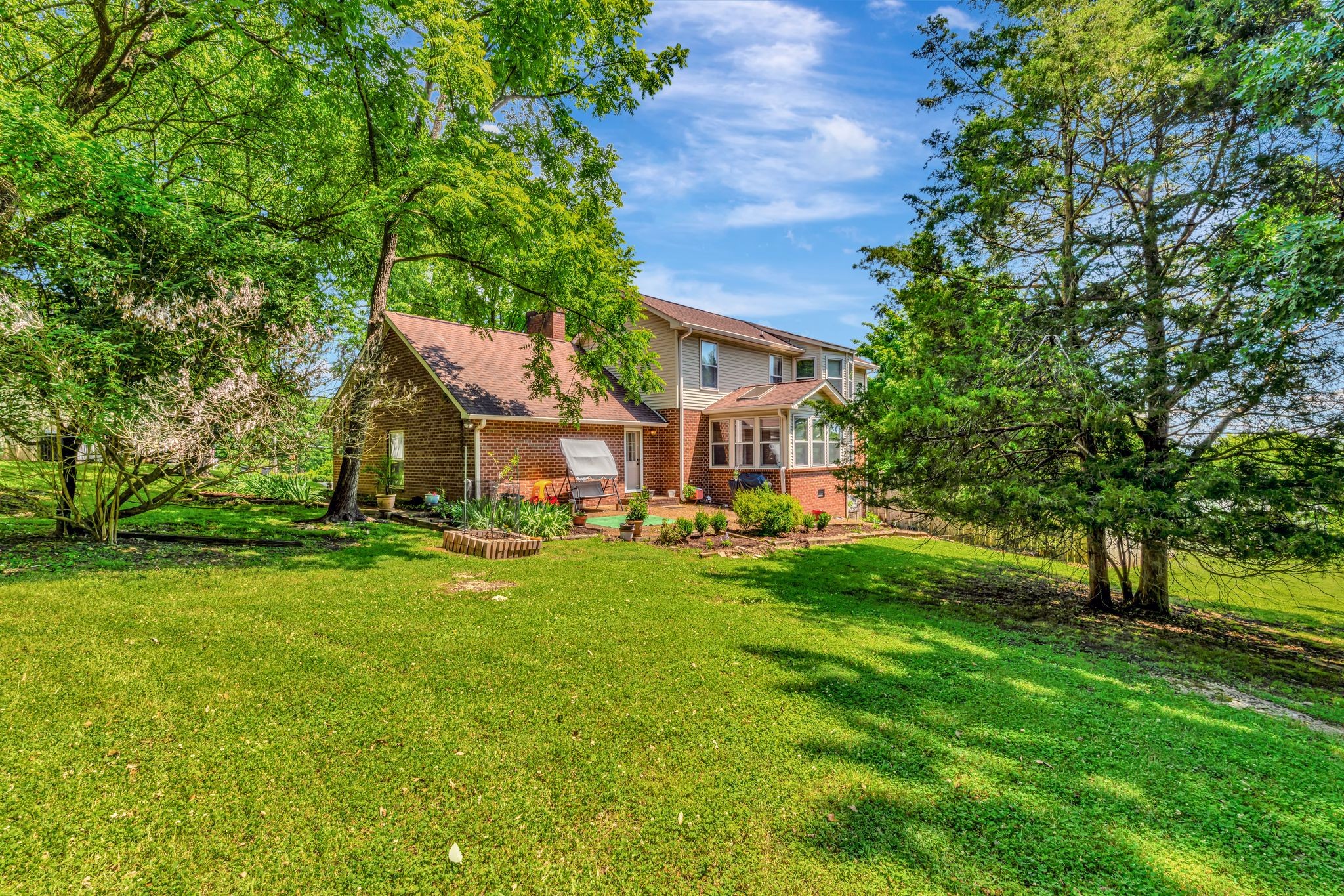 105 Red Maple Ct