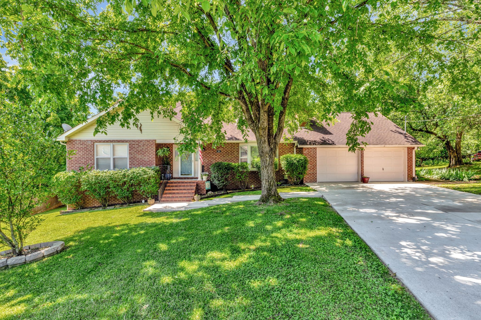 105 Red Maple Ct
