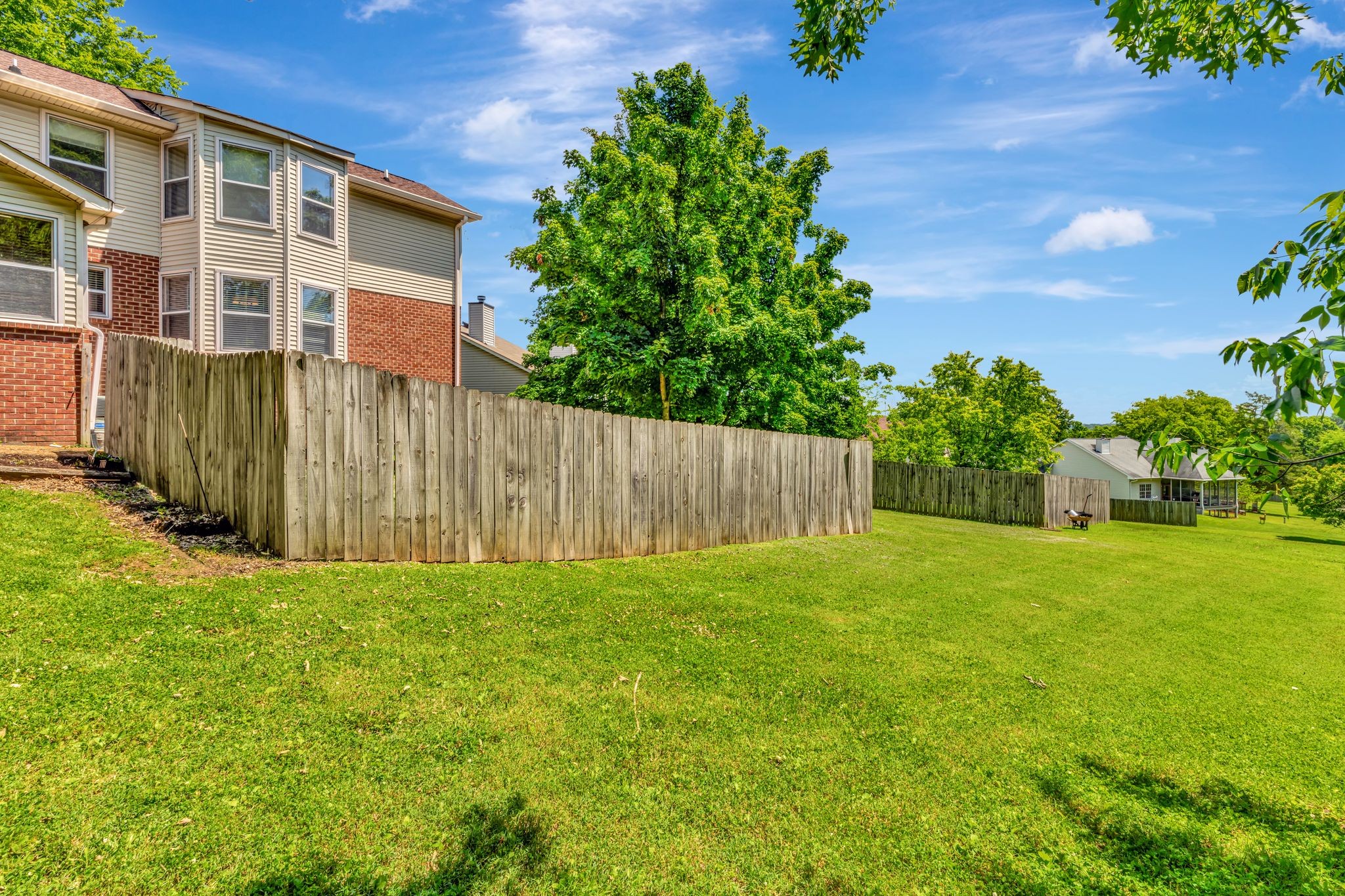 105 Red Maple Ct