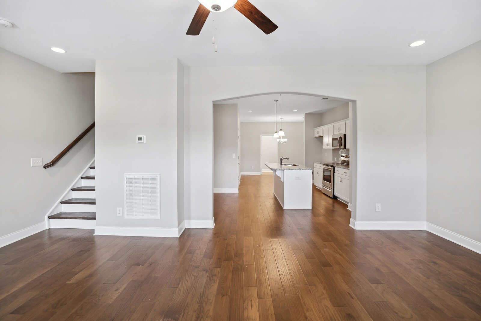 434 Longstone Rd