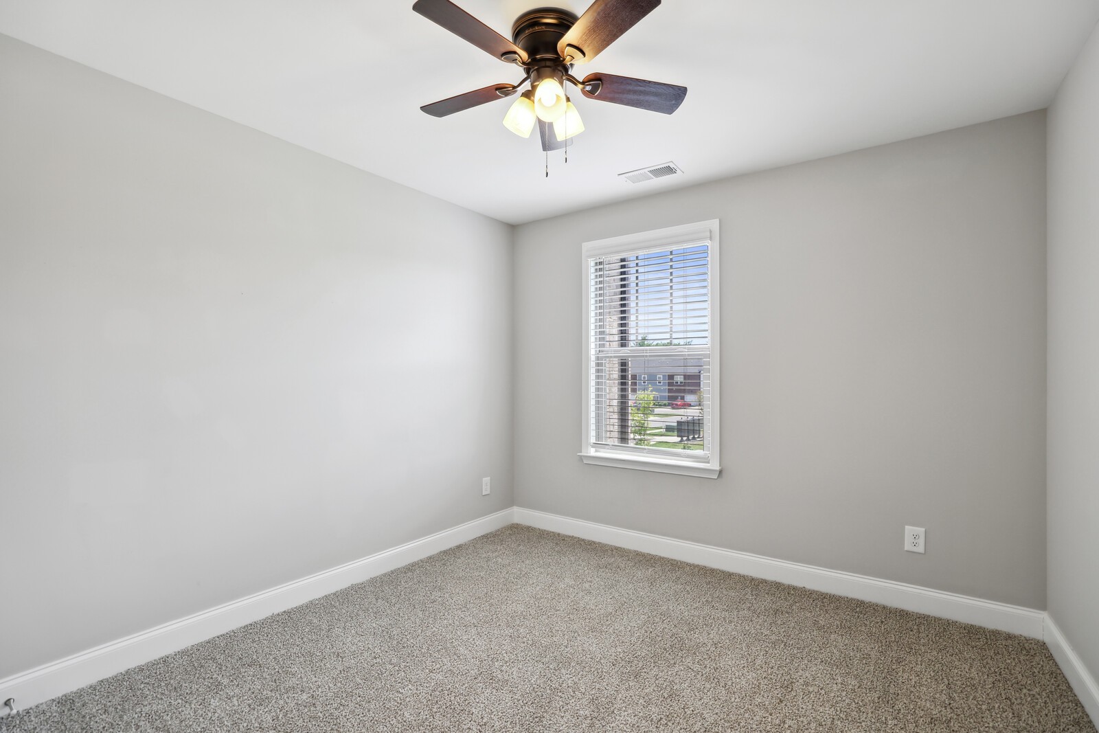 434 Longstone Rd