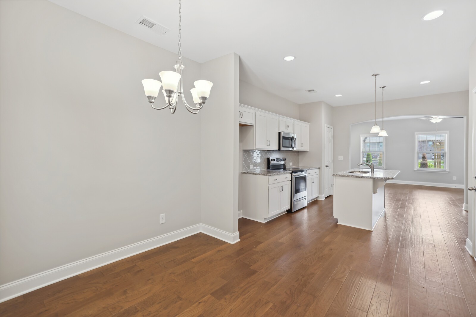 434 Longstone Rd