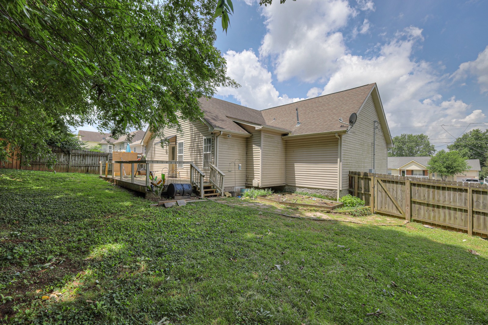 840 Stone Hedge Ct