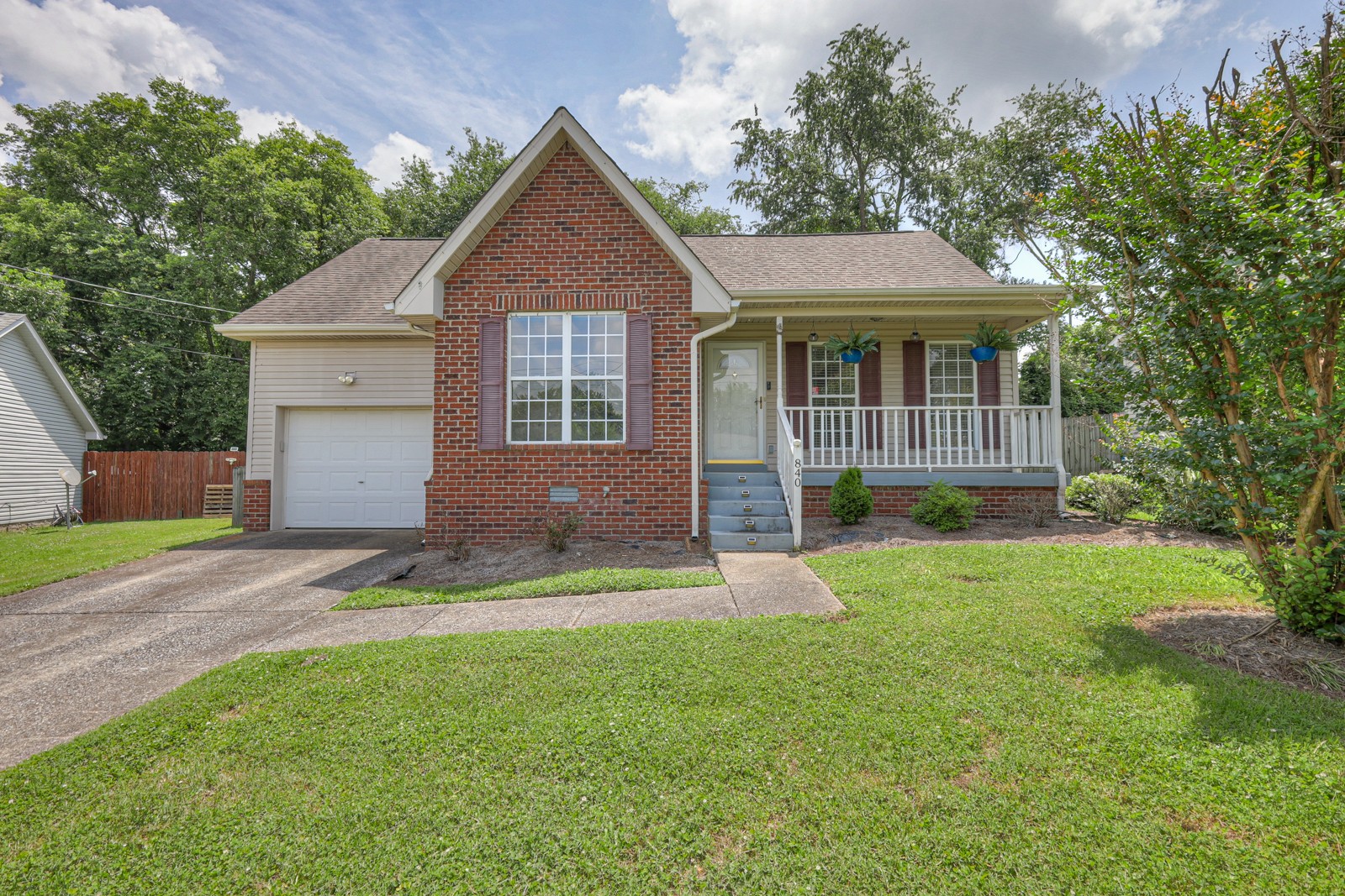 840 Stone Hedge Ct