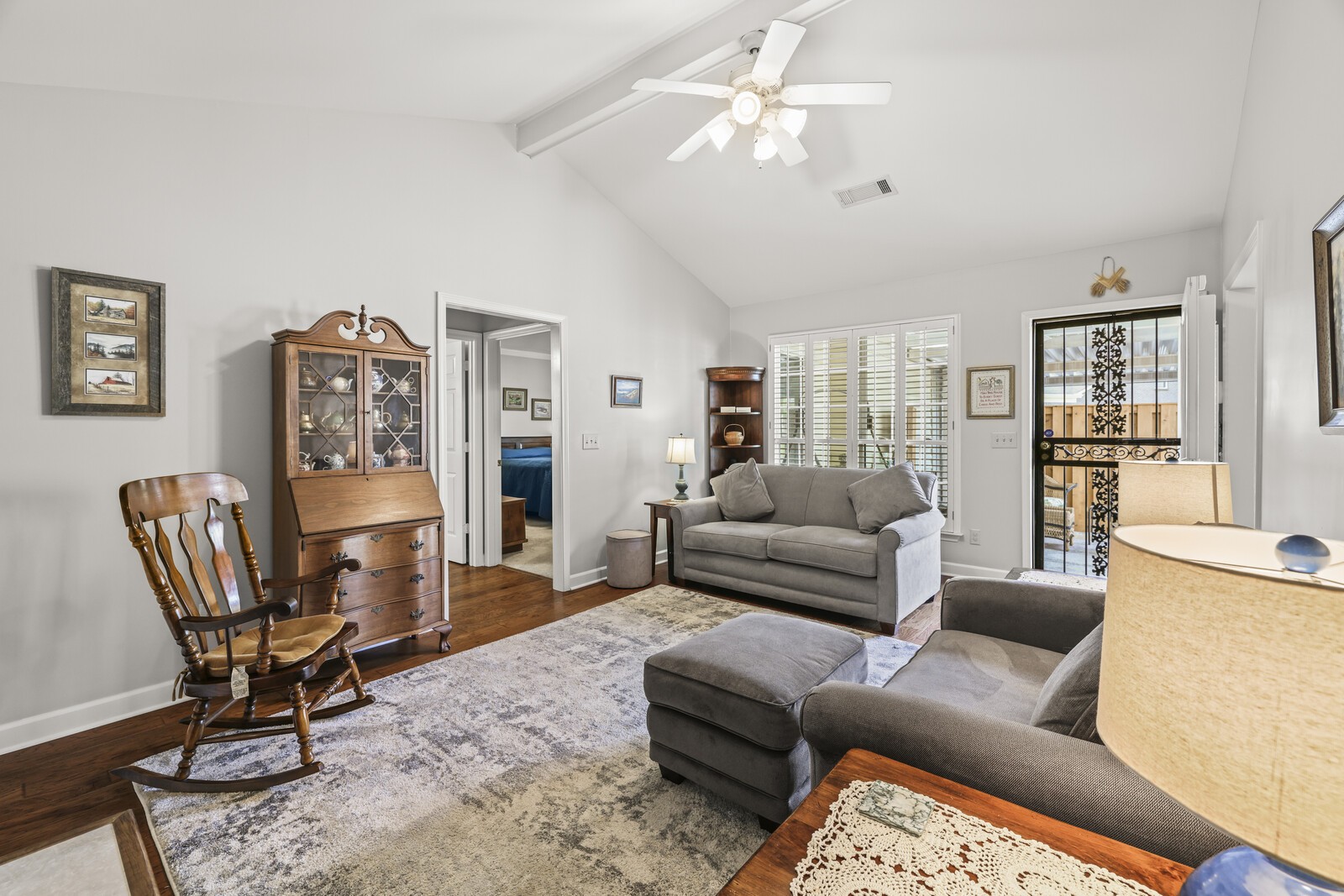 8706 Sawyer Brown Rd