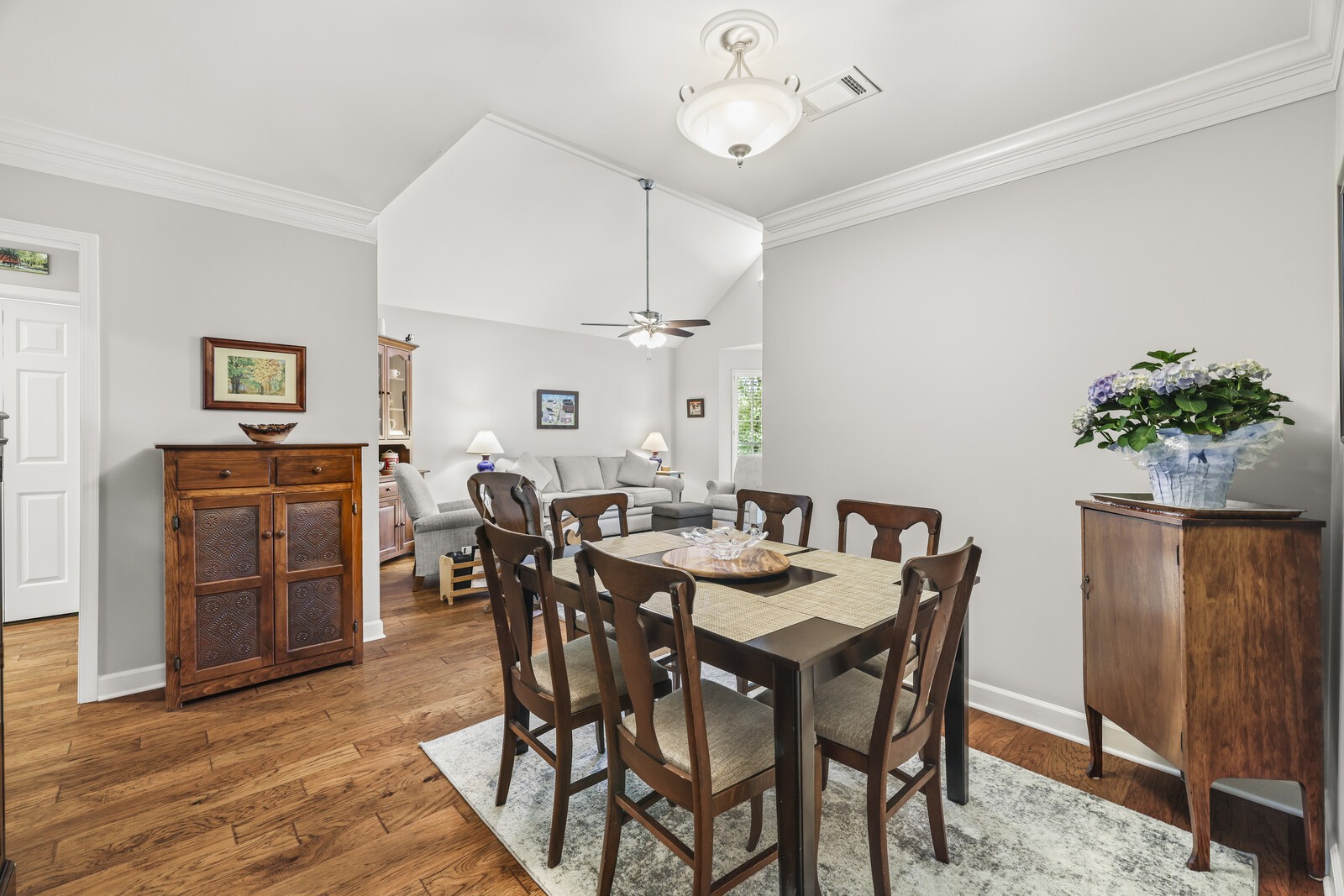 8706 Sawyer Brown Rd