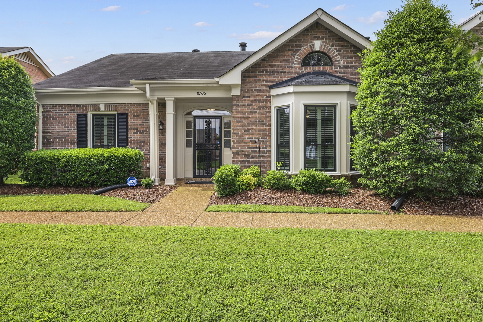 8706 Sawyer Brown Rd