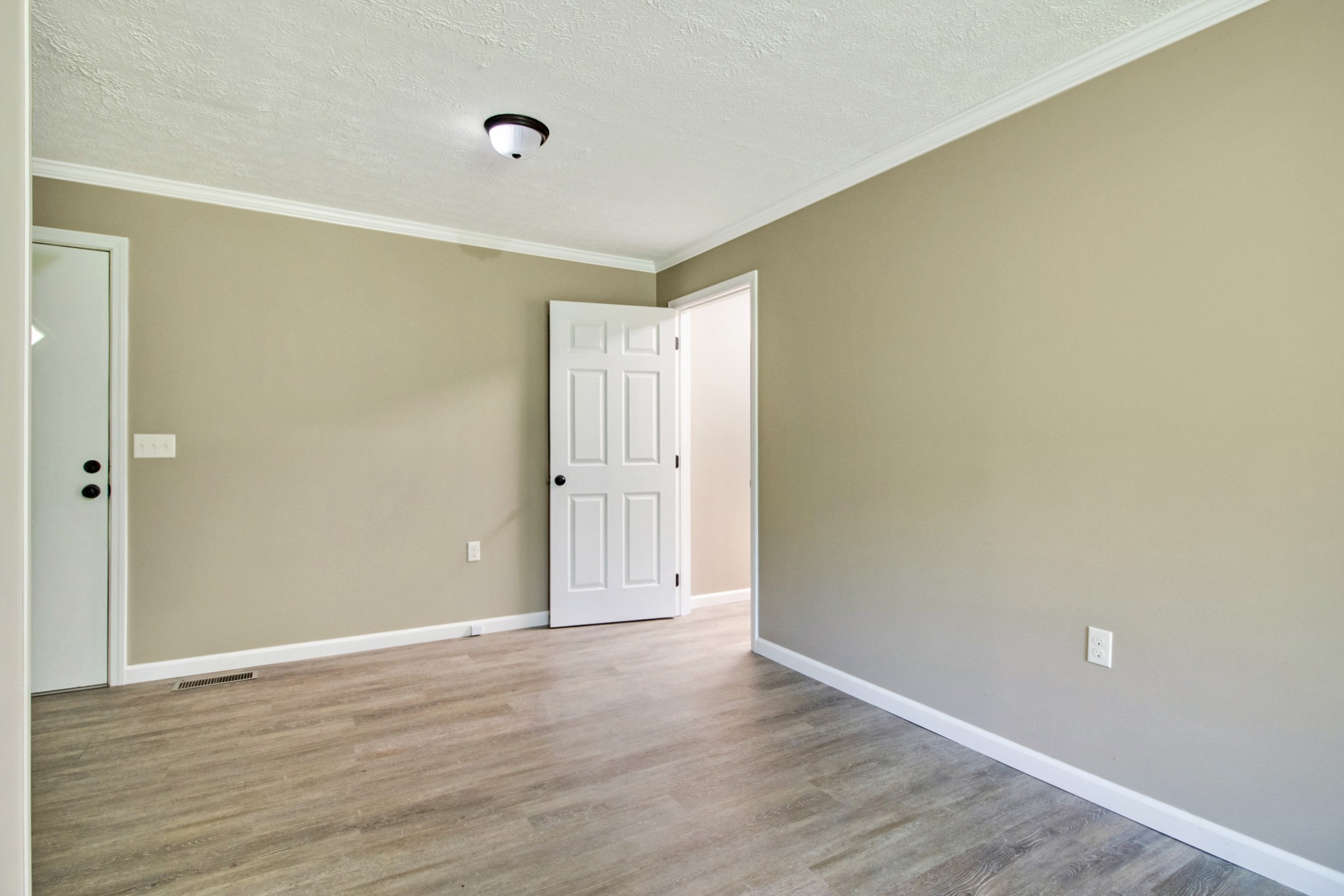 818 Old Poplar Cove Rd