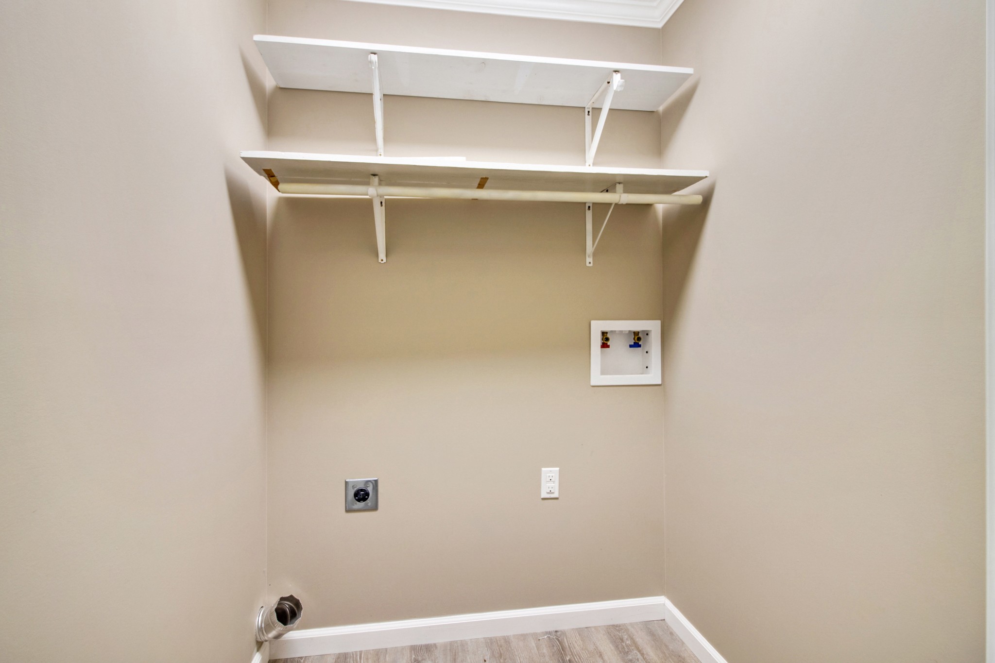 818 Old Poplar Cove Rd