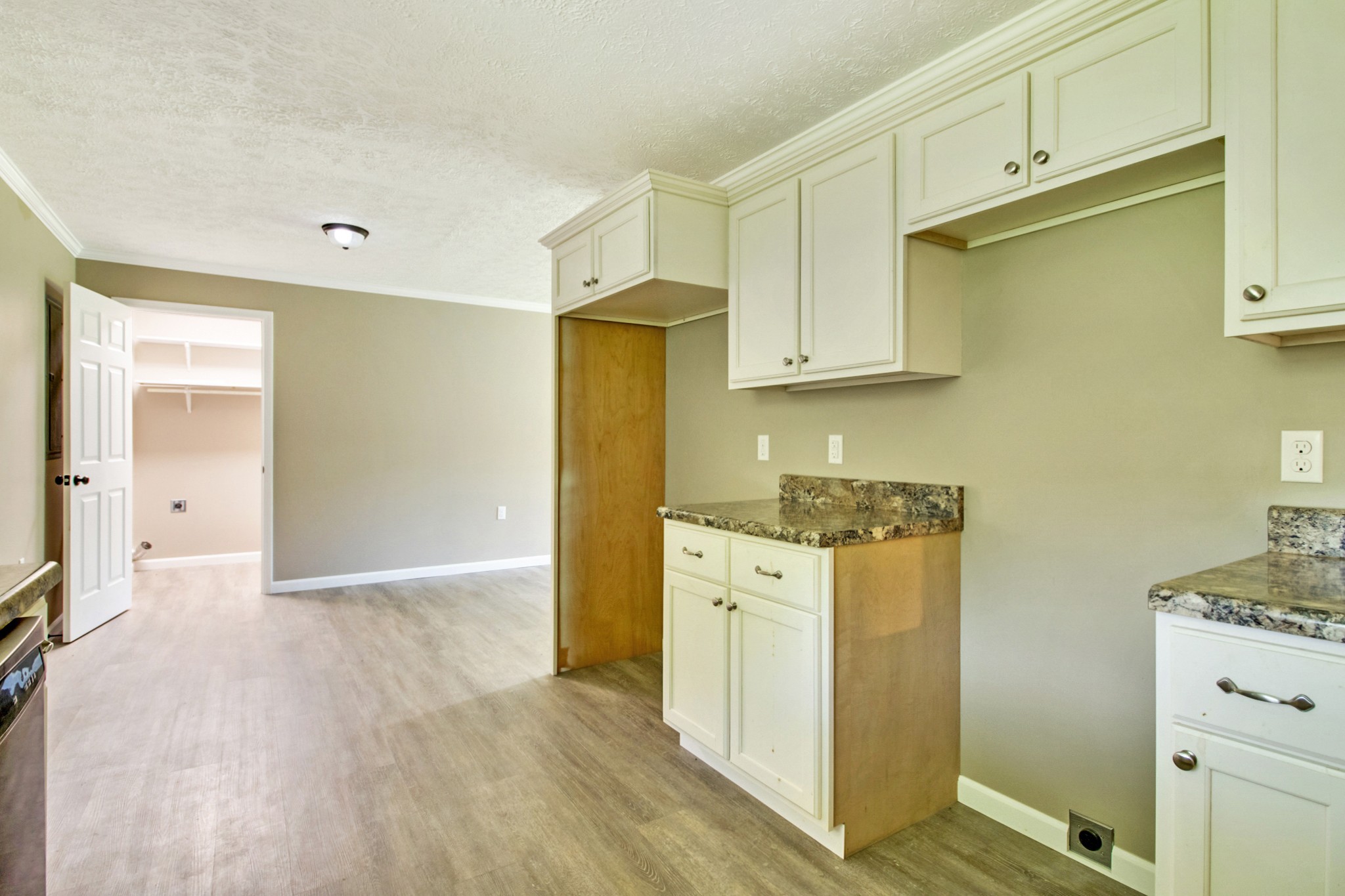 818 Old Poplar Cove Rd