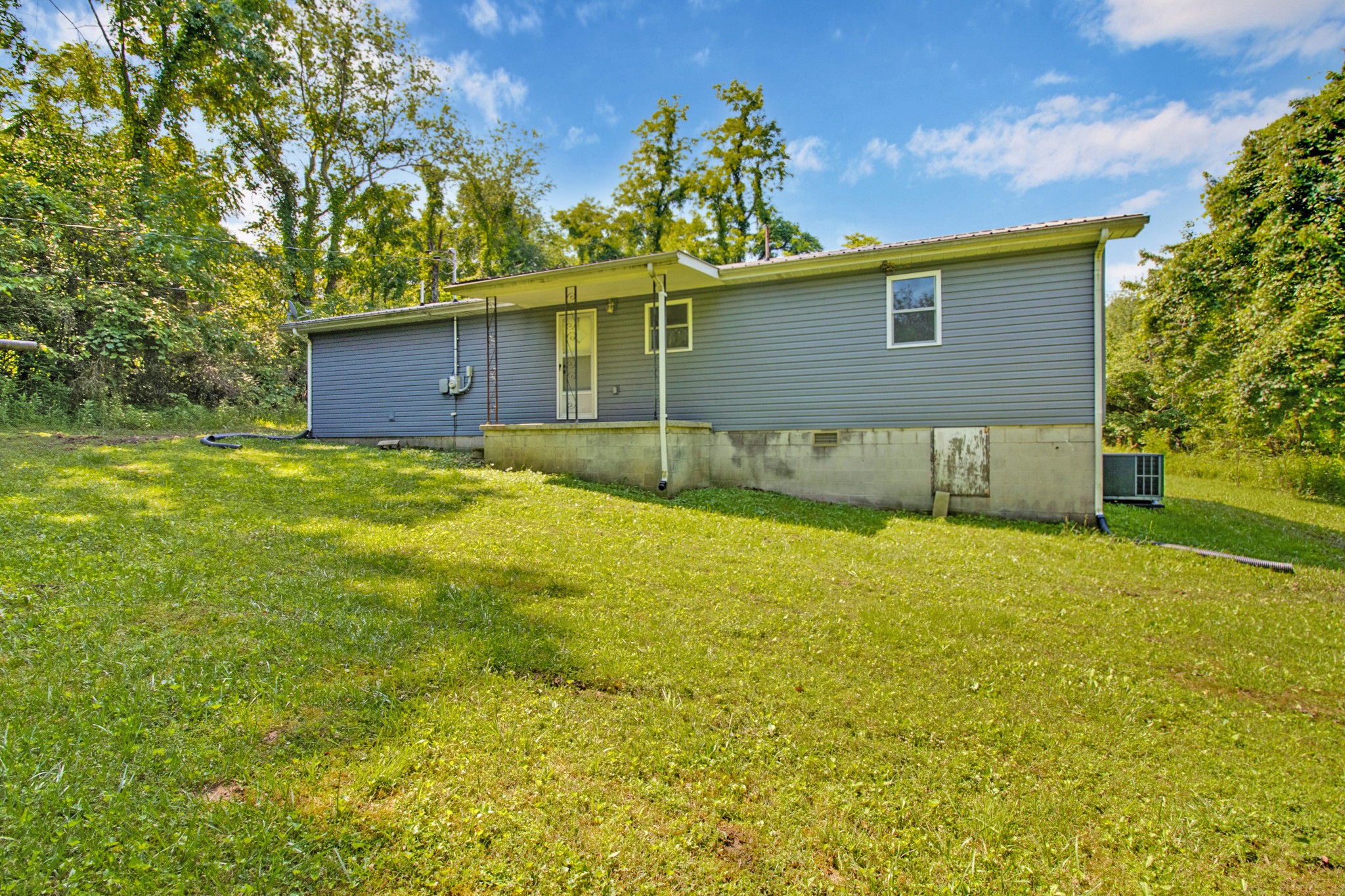 818 Old Poplar Cove Rd