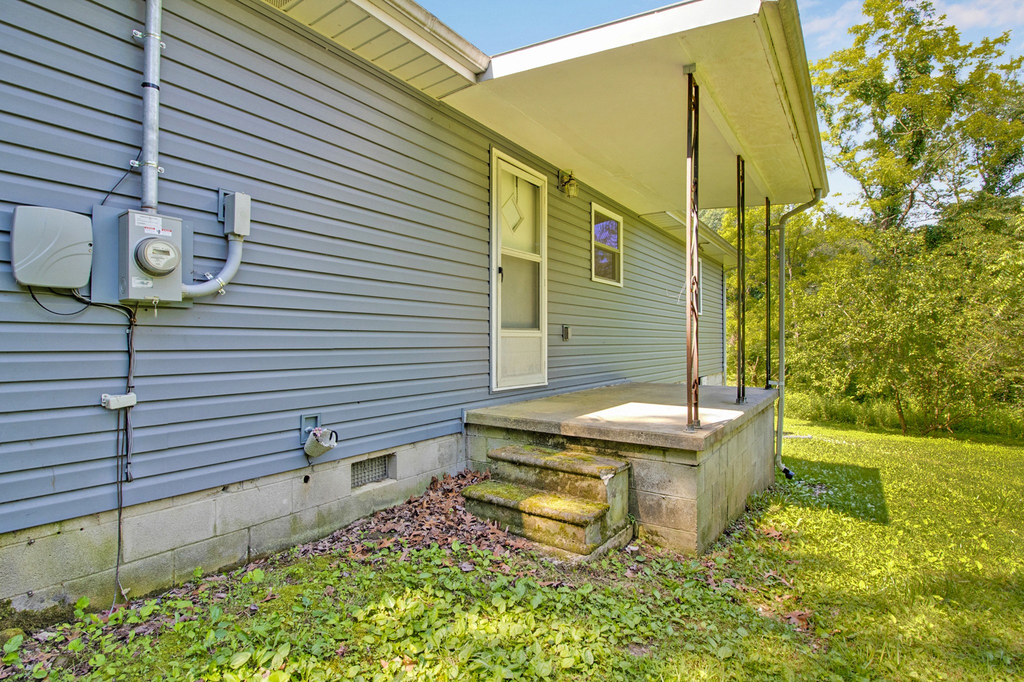 818 Old Poplar Cove Rd