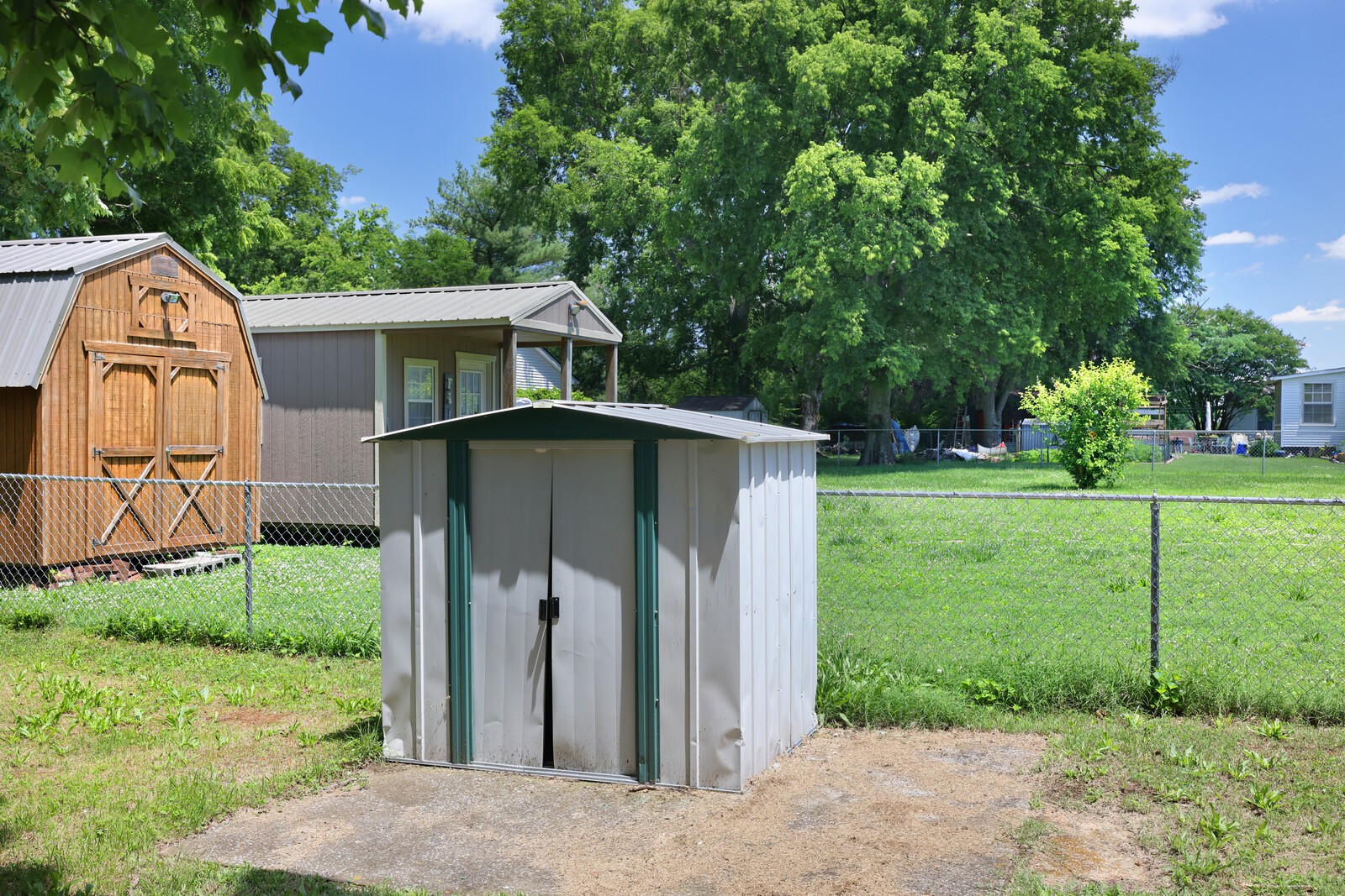 647 Cheryl Ave