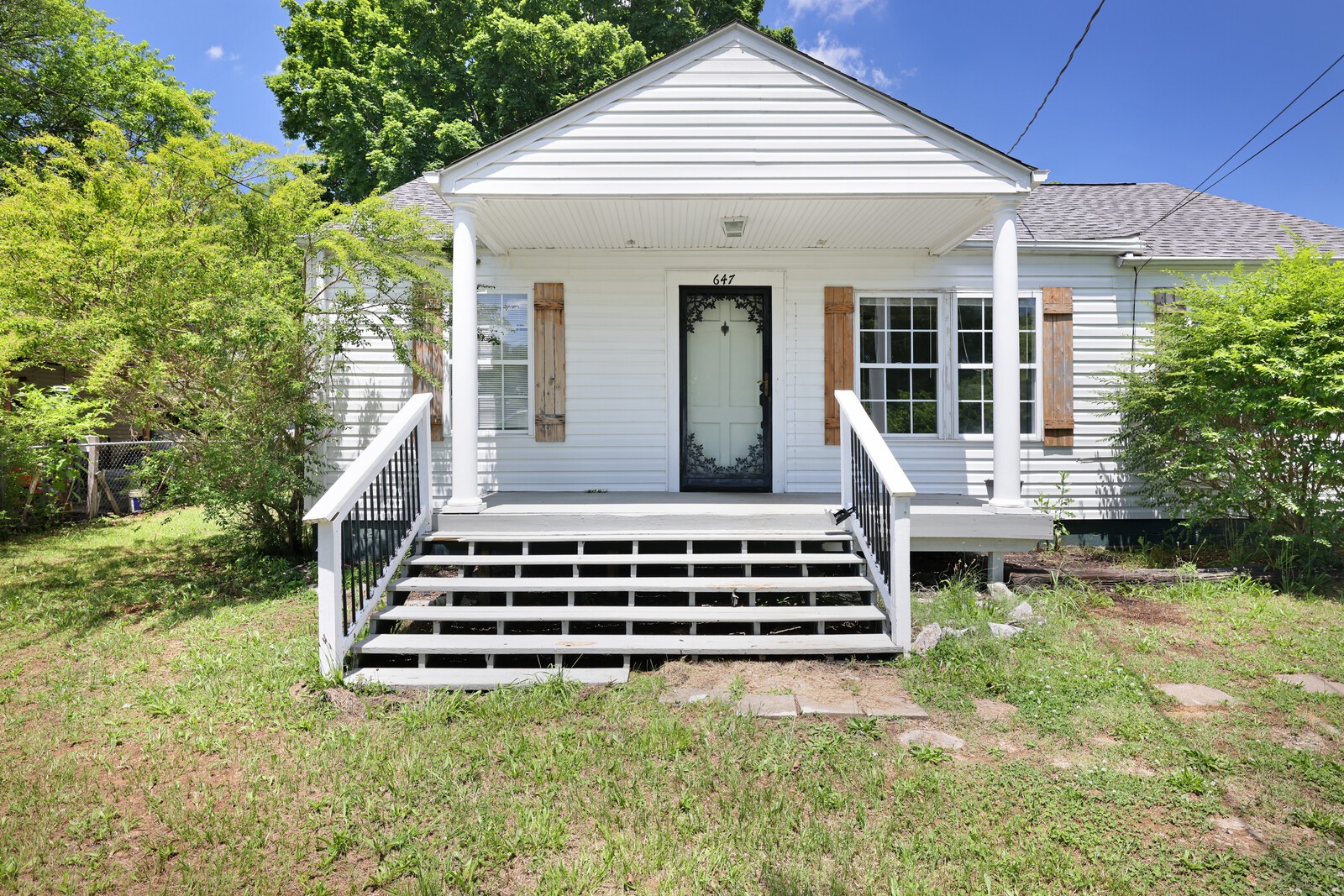 647 Cheryl Ave
