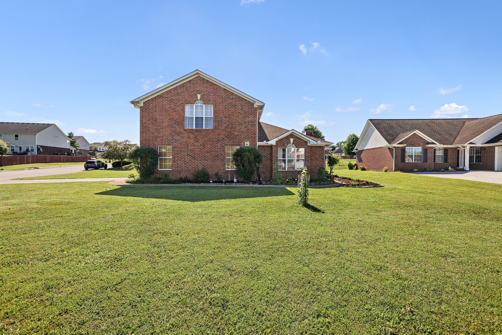 2801 Meadow Gln