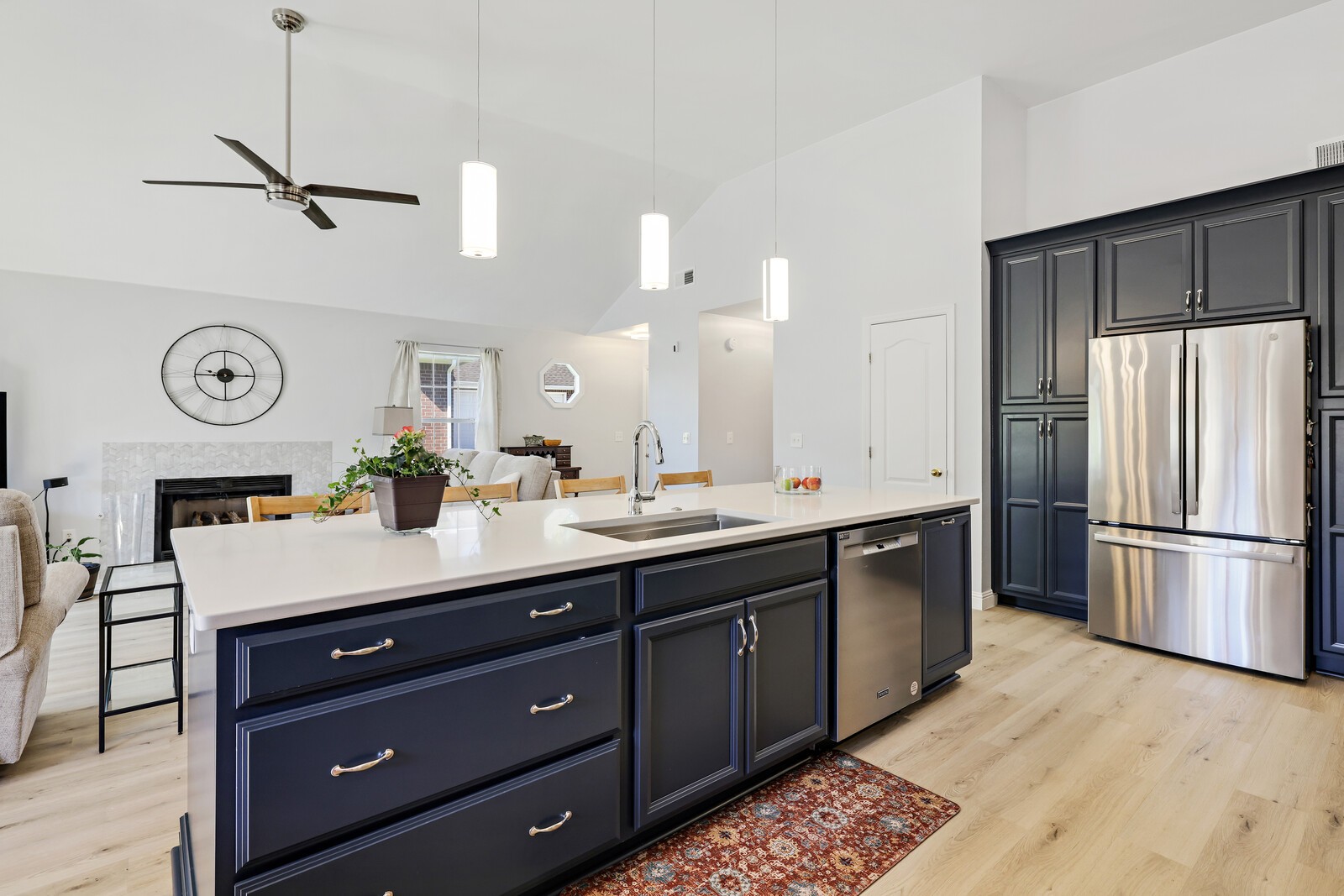 2801 Meadow Gln