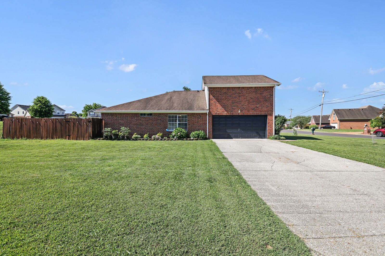 2801 Meadow Gln